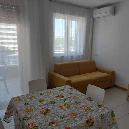 Casamare Alba Adriatica Frontemare Apartamento Exterior foto